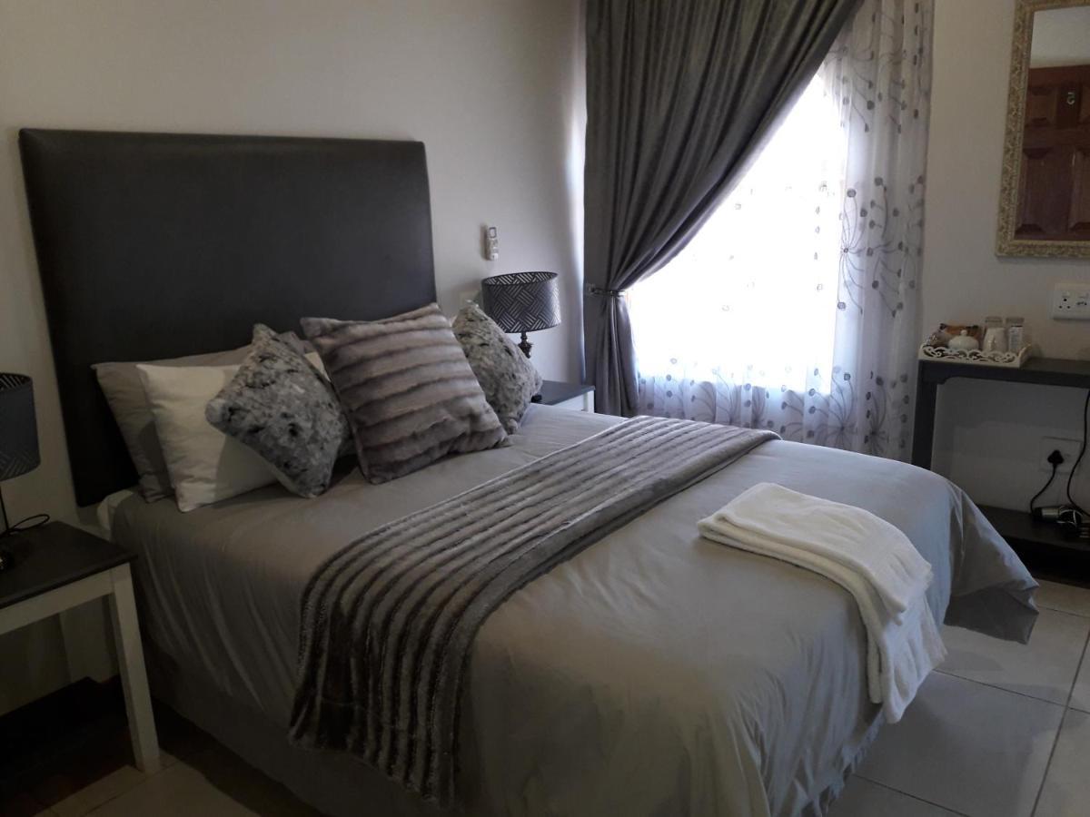 Tuscany Vryburg Extérieur photo
