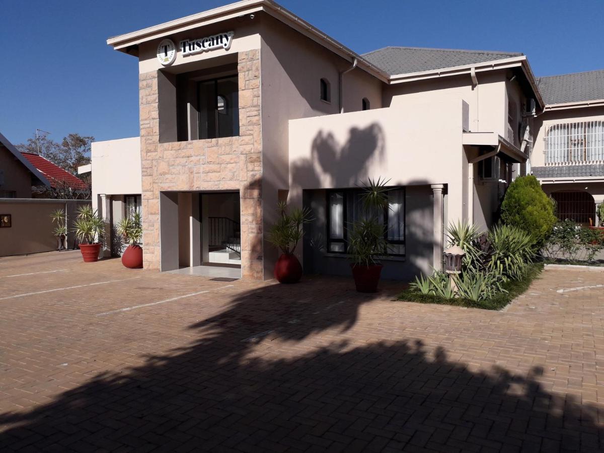 Tuscany Vryburg Extérieur photo