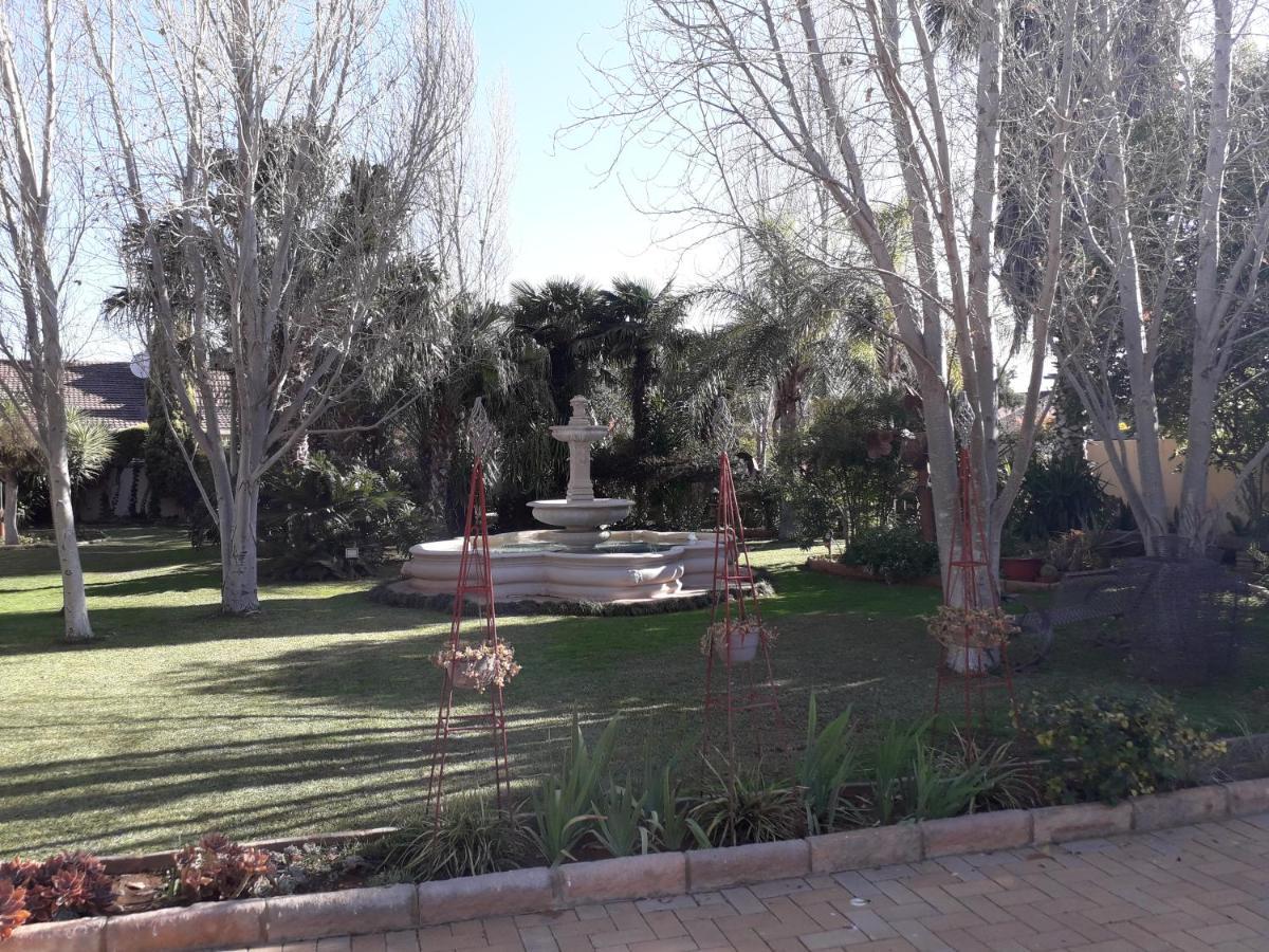 Tuscany Vryburg Extérieur photo