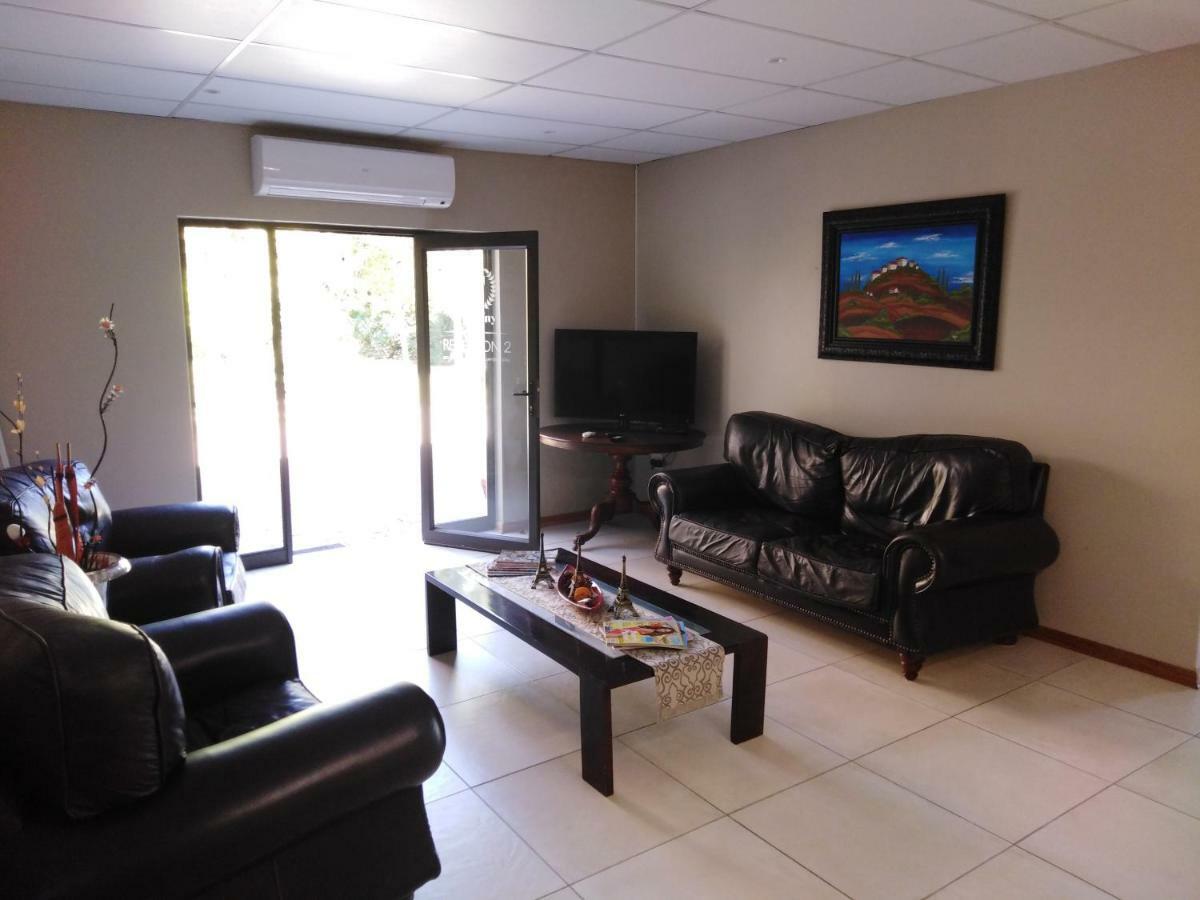 Tuscany Vryburg Extérieur photo